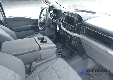 2021 Ford F-150 Xl z USA, uszkodzony, nr VIN 1FTMF1C56MKD58811